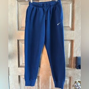 Nike Men’s Navy Sweatpant joggers